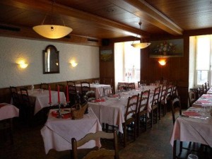 2631759-Auberge-du-Chalet-a-Gobet-Dining-1-DEF (1)