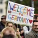 Applaudissements à l’accueil des migrants en gare de Berlin: contre rémunération?