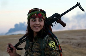 Combattante kurde du YPG.