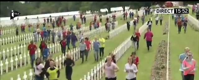 "Je marchais sur cette terre humaine comme sur le visage même de la patrie." (H. de Montherlant)