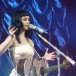 Après l’attentat, la chanteuse Katy Perry prône l’absence de frontières et le vivre-ensemble. (Vidéo)