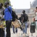 Paris: les femmes chassées des rues dans le quartier Chapelle-Pajol par l’immigration “C’est pire qu’une zone de non droit”. 2 témoins racontent