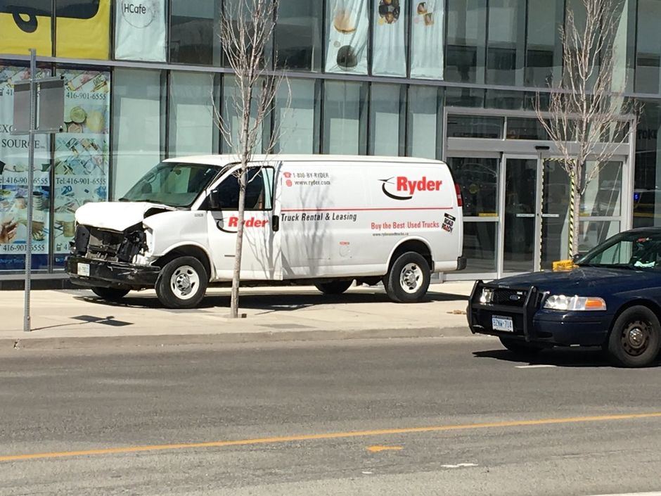 toronto-van-vehicule-suspect--global-news_ORIGINAL