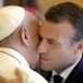 Macron adoubé par le pape François : comme si Lucifer devenait pasteur d’âmes