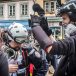 Gaspard Glanz, fausse victime, faux journaliste mais vrai black bloc