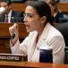 Alexandria Ocasio-Cortez tombe encore plus bas et accuse les Blancs de la mort de son grand-père