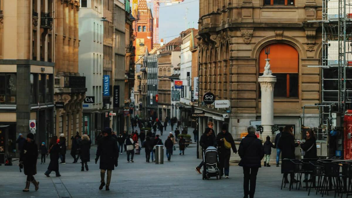 Oui à l’initiative « Pas de Suisse à 10 millions ! »