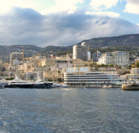471 millions à Monaco, 90 milliards pour Kiev : ce que ces deux chiffres disent de l’UE