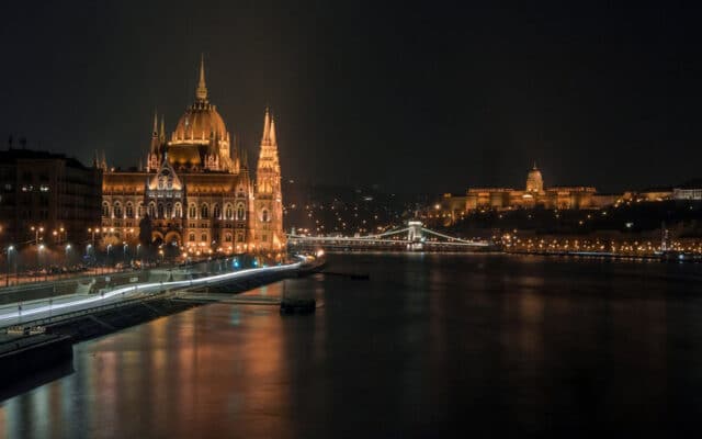 Budapest-Washington : un axe face au dirigisme bruxellois