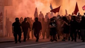 Manifestation anti-G7 : premières casses à Genève