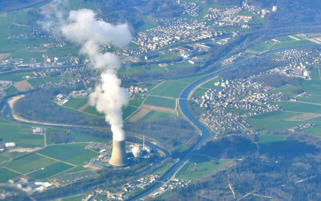 Vue aérienne de la Centrale nucléaire de Gösgen, à Däniken (SO). Photo : Jérémy Toma (CC BY-SA 4.0)