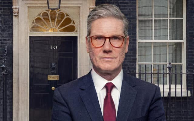 Keir Starmer démissionne : fin de mandat pour l'un des Premiers ministres les plus impopulaires du Royaume-Uni