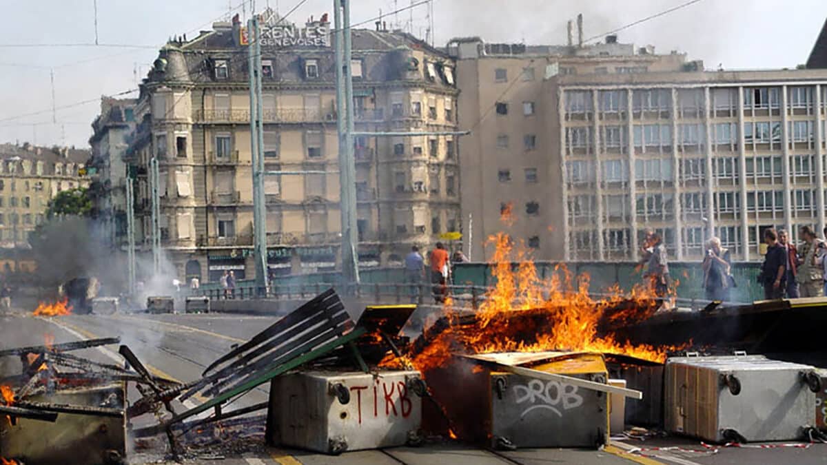 Manifestations contre le G7 à Genève : manifestations violentes, criminalité, droit du sol, décivilisation… Grand entretien avec Uli Windisch