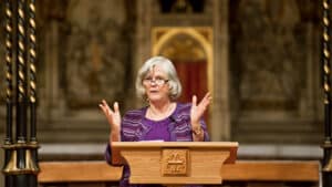 Meurtre d’Ann Widdecombe : la piste terroriste au cœur de l’enquête, la BBC sous le feu des critiques