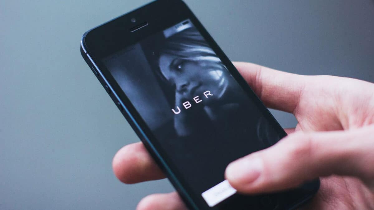 Fausses courses, vrais millions : Uber Suisse pris au piège