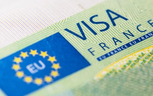 France : Paris veut revenir à 250 000 visas par an pour les Algériens
