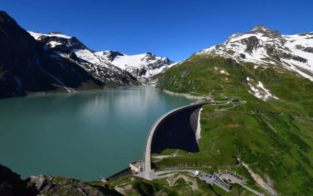 En Suisse, la pluie sous surveillance, les prélèvements d’eau dans le brouillard