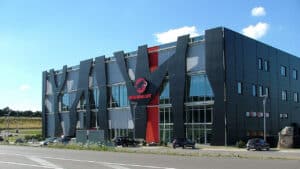 Mammut passe sous pavillon chinois : la Chine inquiète, la France rachète
