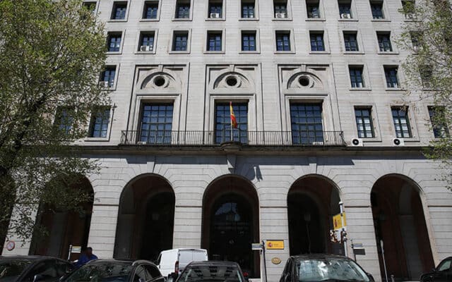 Façade du ministère du Travail et de l'Économie sociale, situé dans le complexe des Nuevos Ministerios, à Madrid. Photo : © Cabinet de communication du ministère du Travail et de l'Économie sociale
