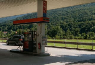 Carburants : une rentrée suspendue au détroit d'Ormuz
