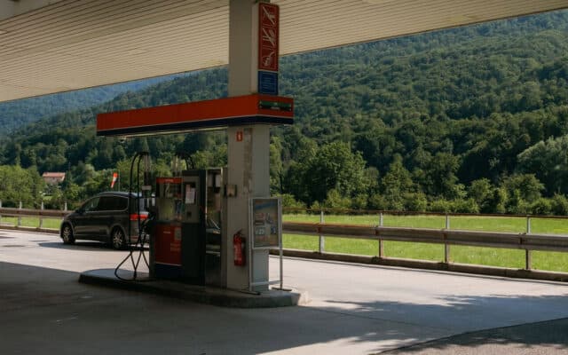 Carburants : une rentrée suspendue au détroit d'Ormuz