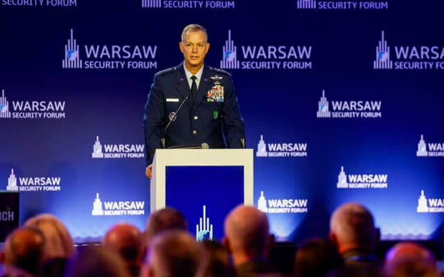 Réarmement européen : la Roumanie pourrait rétablir le service militaire obligatoire