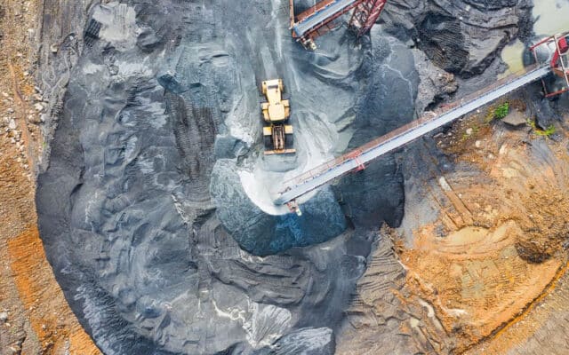 Industrie suisse : terres rares et aimants chinois, talons d’Achille de la précision helvétique