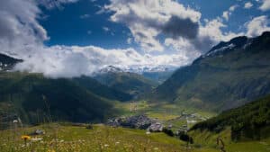 L’Argentine ouvre ses terres aux étrangers, la Suisse cherche à refermer les siennes