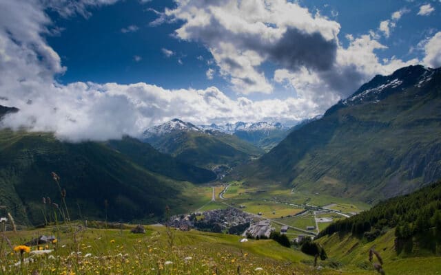 L’Argentine ouvre ses terres aux étrangers, la Suisse cherche à refermer les siennes